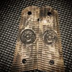 dtom2_1911_grip